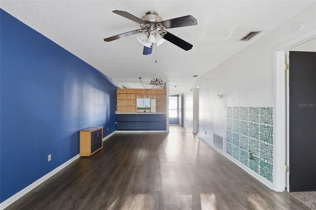 39132 COUNTY ROAD 54 2216, Zephyrhills, FL 33542