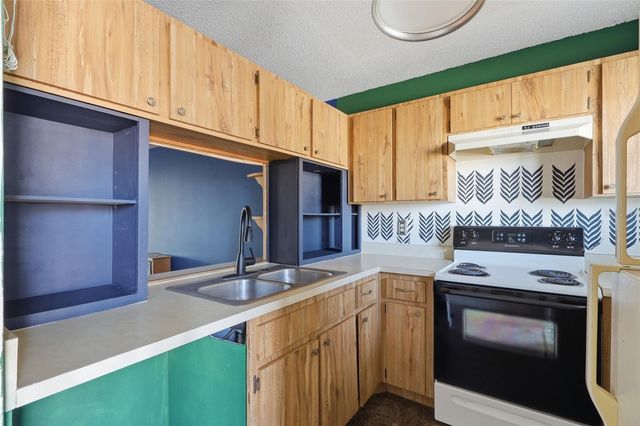 39132 COUNTY ROAD 54 2216, Zephyrhills, FL 33542
