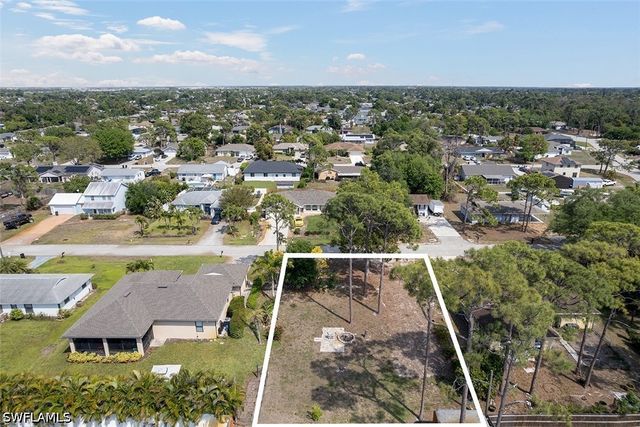 18250 OAK RD, Fort Myers, FL 33967