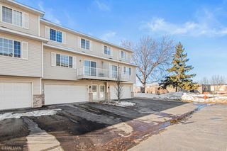 2509 Cobble Hill Court H, Woodbury, MN 55125