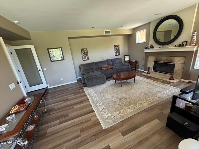 713 Twillin Court, Simi Valley, CA 93065