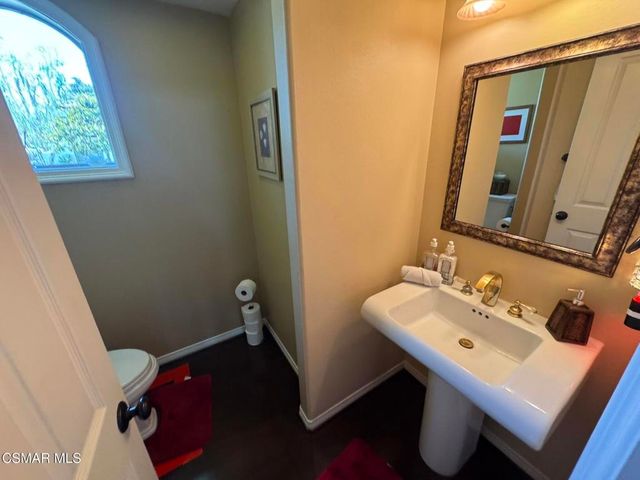 713 Twillin Court, Simi Valley, CA 93065