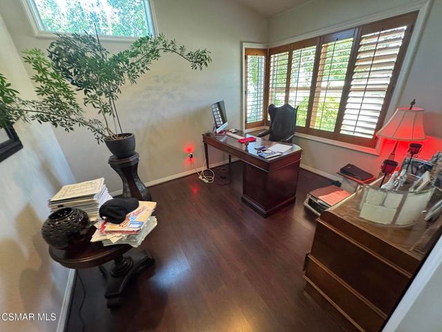 713 Twillin Court, Simi Valley, CA 93065