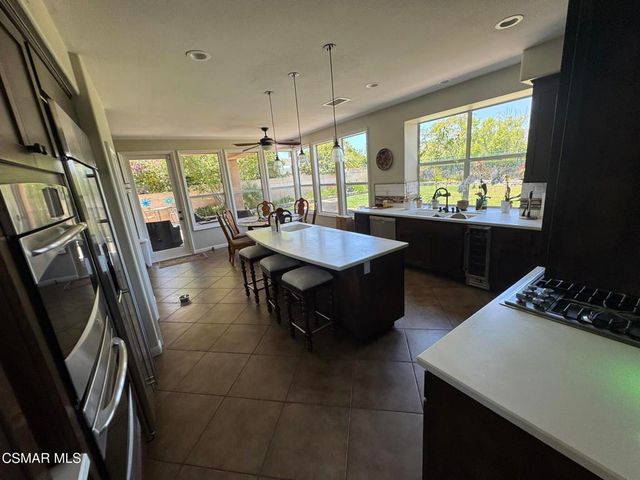 713 Twillin Court, Simi Valley, CA 93065