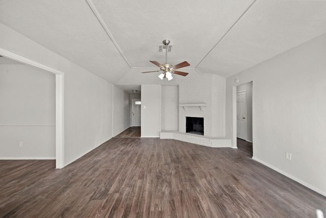 13719 Southline Road, Sugar Land, TX 77498