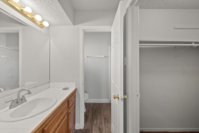 13719 Southline Road, Sugar Land, TX 77498