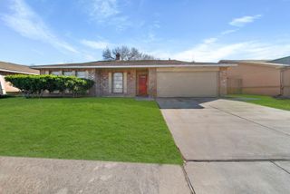13719 Southline Road, Sugar Land, TX 77498