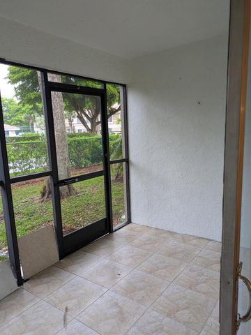 2810 Riverside Drive 106-a, Coral Springs, FL 33065