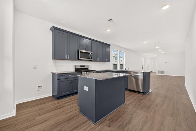 16737 Oak Bough Drive, Conroe, TX 77302