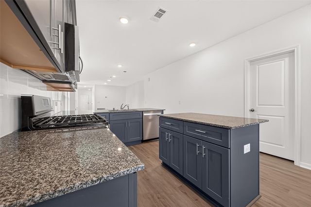 16737 Oak Bough Drive, Conroe, TX 77302