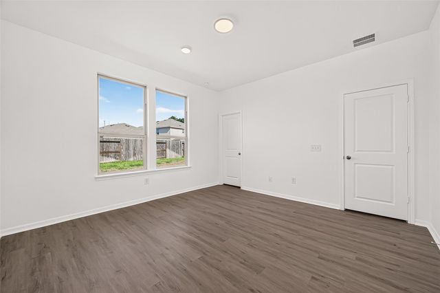 16737 Oak Bough Drive, Conroe, TX 77302