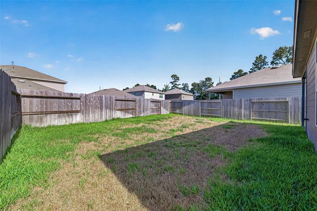 16737 Oak Bough Drive, Conroe, TX 77302