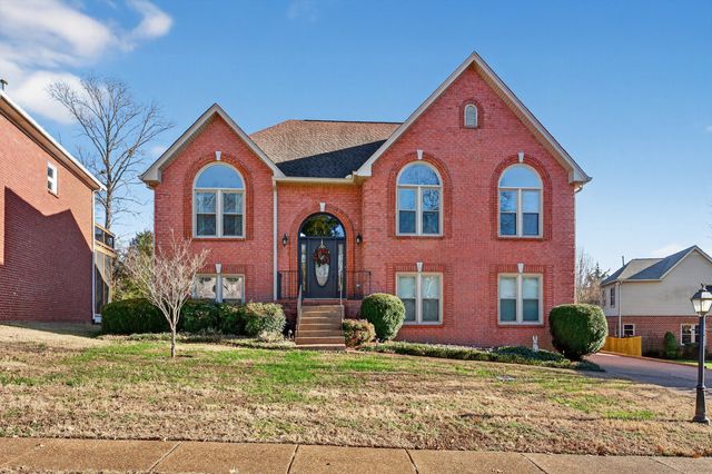 5553 Peninsula Park Lndg, Hermitage, TN 37076