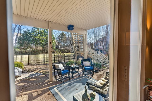 5553 Peninsula Park Lndg, Hermitage, TN 37076