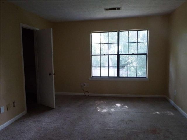 791 Heritage Oaks Drive, Stone Mountain, GA 30088