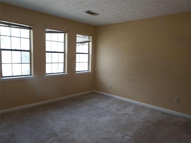 791 Heritage Oaks Drive, Stone Mountain, GA 30088