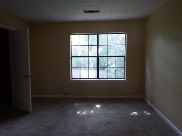 791 Heritage Oaks Drive, Stone Mountain, GA 30088