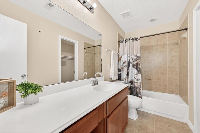 16535 Burnell Oaks Lane, Houston, TX 77090