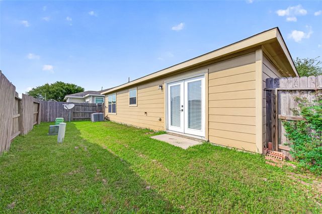 16535 Burnell Oaks Lane, Houston, TX 77090