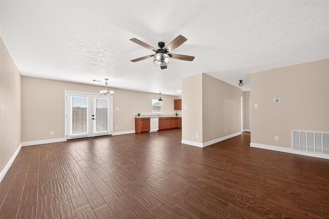 16535 Burnell Oaks Lane, Houston, TX 77090