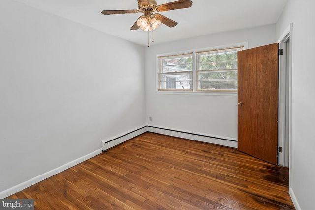 207 HARMONY RD, Gibbstown, NJ 08027
