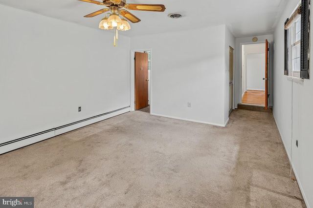 207 HARMONY RD, Gibbstown, NJ 08027