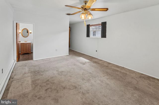 207 HARMONY RD, Gibbstown, NJ 08027
