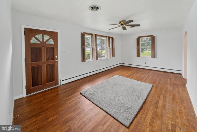 207 HARMONY RD, Gibbstown, NJ 08027