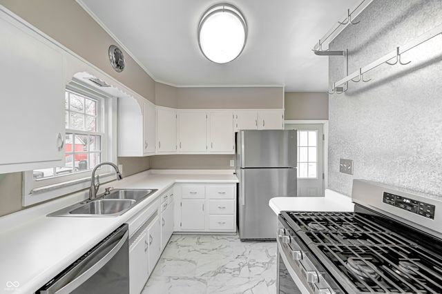 6045 N Park Avenue, Indianapolis, IN 46220