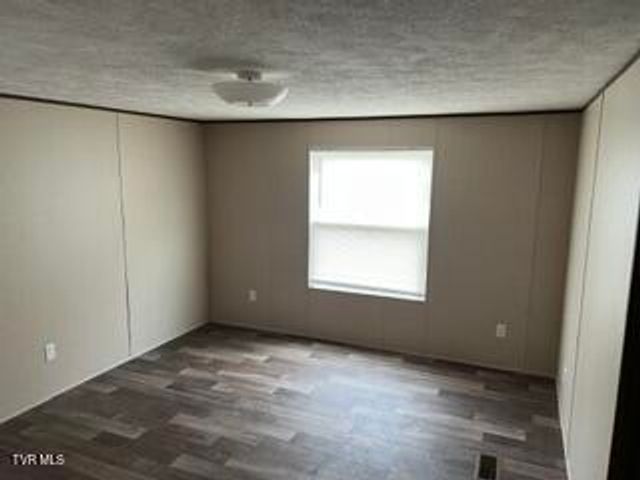 16111 Orleans Drive, Abingdon, VA 24210