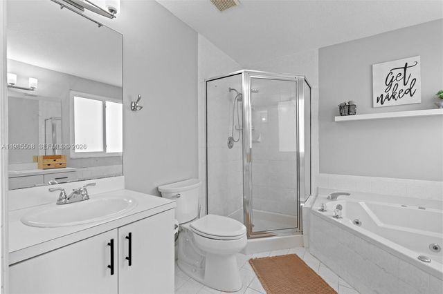2590 N Rampart Way N, Cooper City, FL 33026