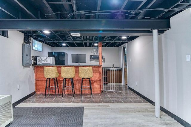 4666 S 50th STREET, Greenfield, WI 53220