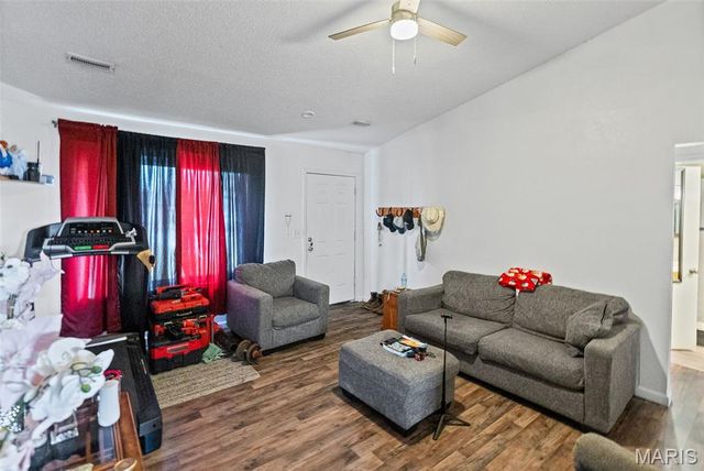 24 Eastgate Drive, Granite City, IL 62040
