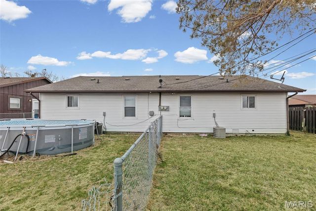 24 Eastgate Drive, Granite City, IL 62040