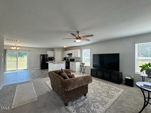 72 Betty Ann Street, Dunn, NC 28334