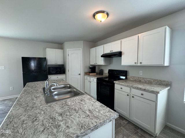 72 Betty Ann Street, Dunn, NC 28334