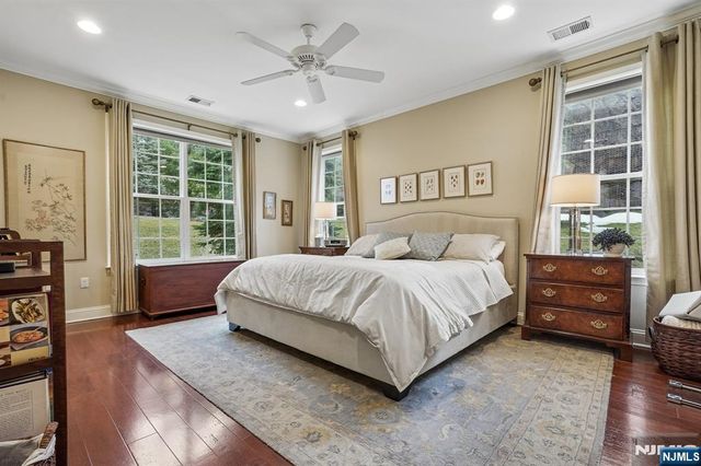 4 Slate Court, Woodland Park, NJ 07424