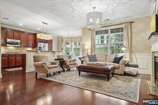 4 Slate Court, Woodland Park, NJ 07424