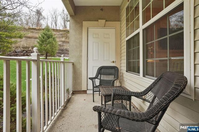 4 Slate Court, Woodland Park, NJ 07424