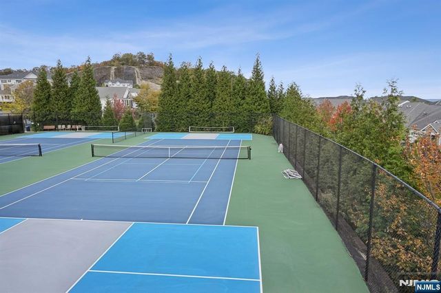 4 Slate Court, Woodland Park, NJ 07424