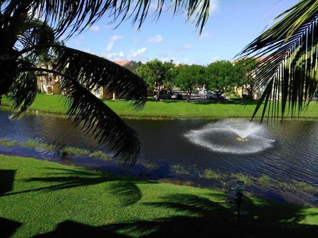 4190 San Marino Boulevard 106, West Palm Beach, FL 33409