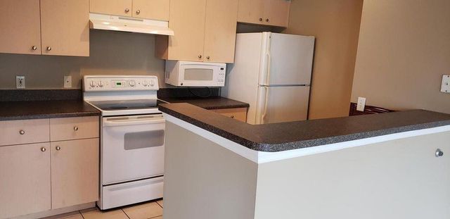 4190 San Marino Boulevard 106, West Palm Beach, FL 33409