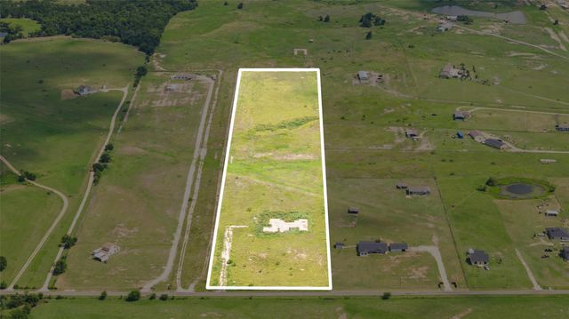 1450 County Road 465, Elgin, TX 78621