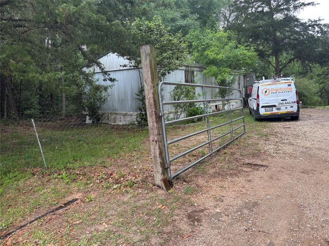 479 County Road 450, Dayton, TX 77535