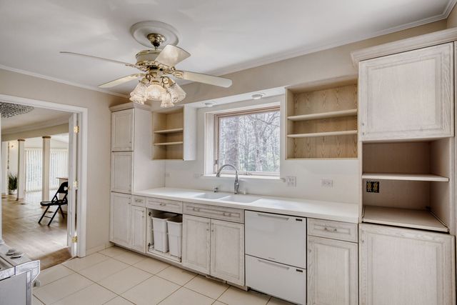 855 Drummore Lane, Frankfort, IL 60423