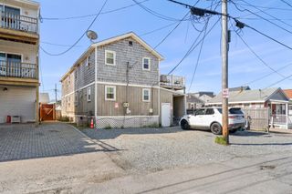 12 Johnson Avenue F, Hampton, NH 03842