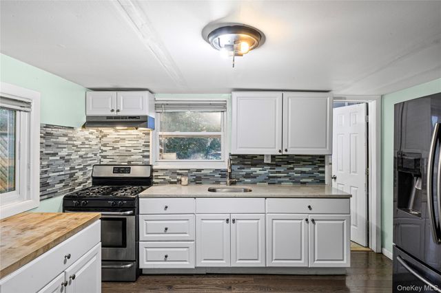 136 N Delaware Avenue, Lindenhurst, NY 11757