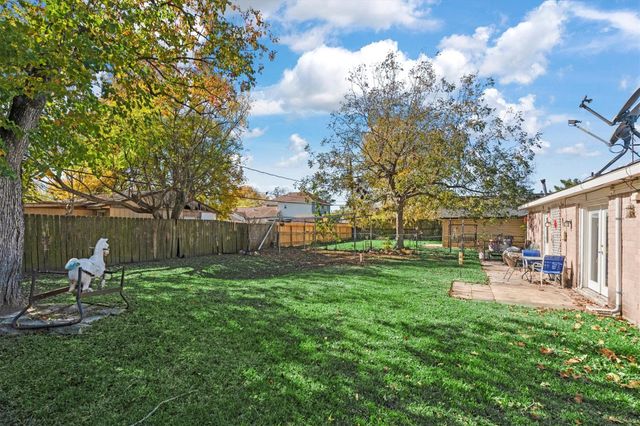 3706 Pear Meadow Lane, Houston, TX 77039