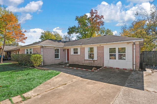 3706 Pear Meadow Lane, Houston, TX 77039