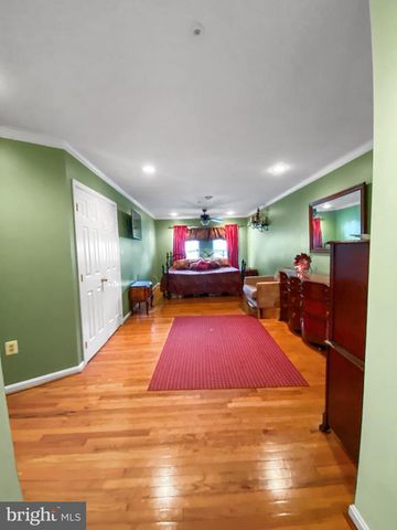 9106 HELMSLEY DR, Clinton, MD 20735